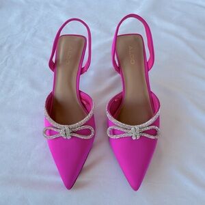 Aldo Pink Satin Effect Crystal Rhinestone Bow Slingback Lacquered Heels Size 7.5